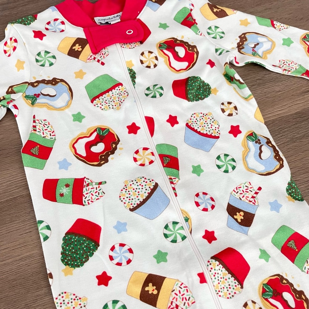 Magnolia Baby Peppermint Frappuccino Zipper Pajamas 12m NWT